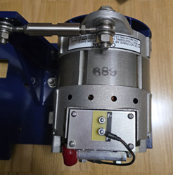 4890AA Mounted in Bracket Overhead View 12vdc apx. 320amp, Externally Regulated, 4in Dual Foot Mounting